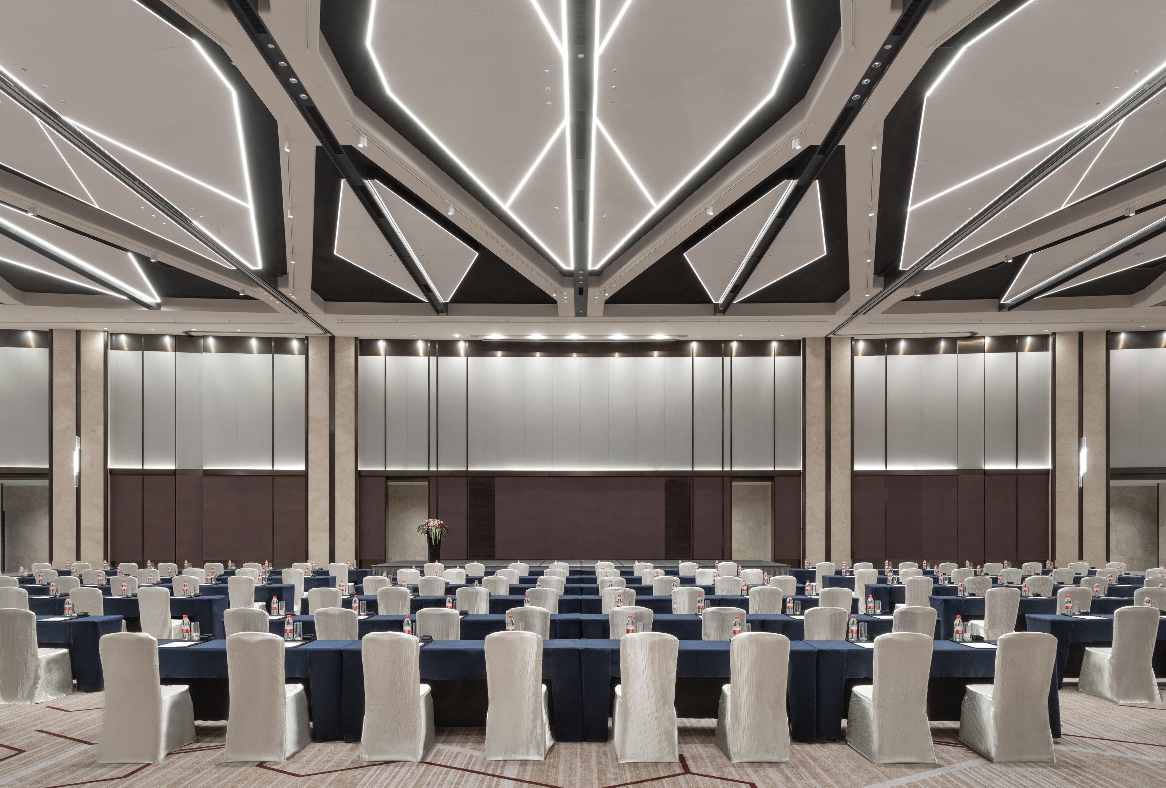 Holiday Inn Chongqing Guanyinqiao By Ihg Exterior photo