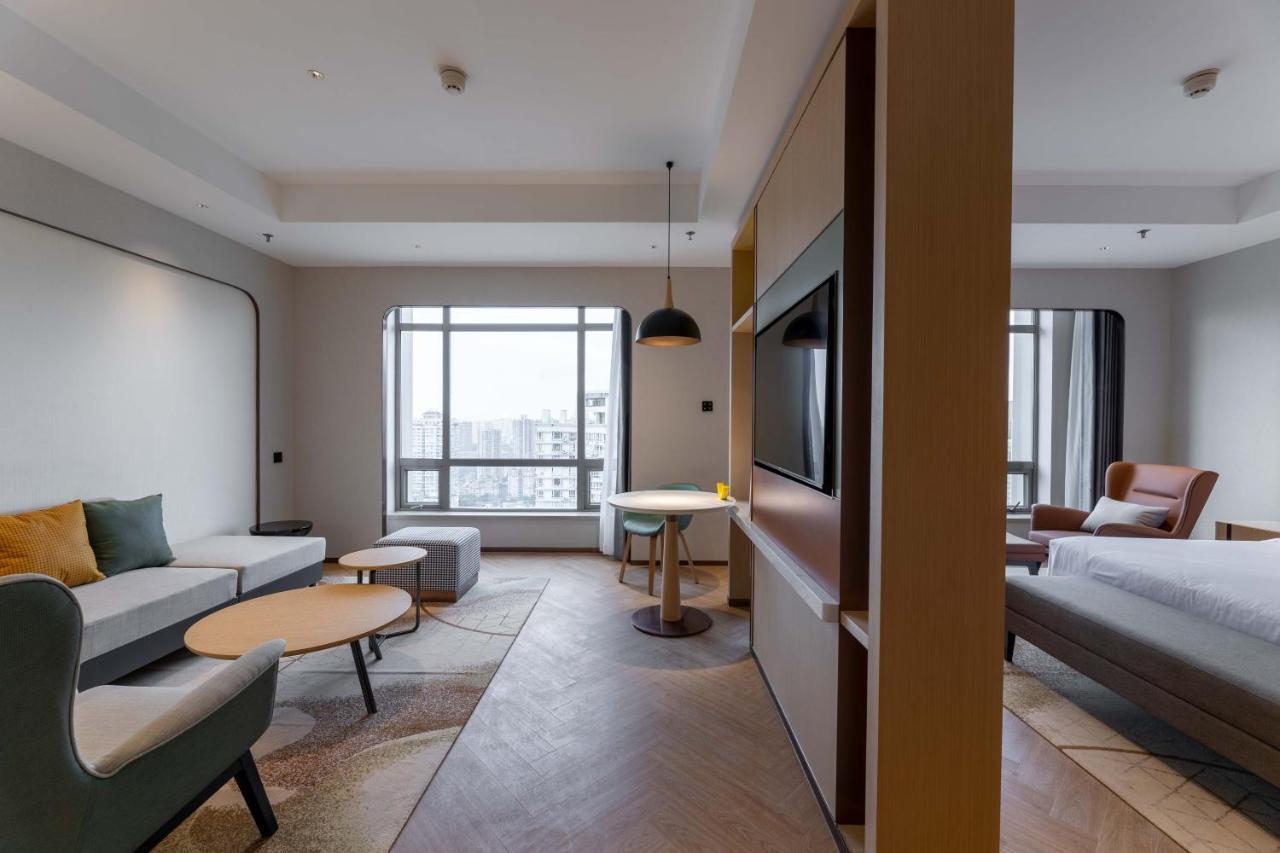 Holiday Inn Chongqing Guanyinqiao By Ihg Exterior photo