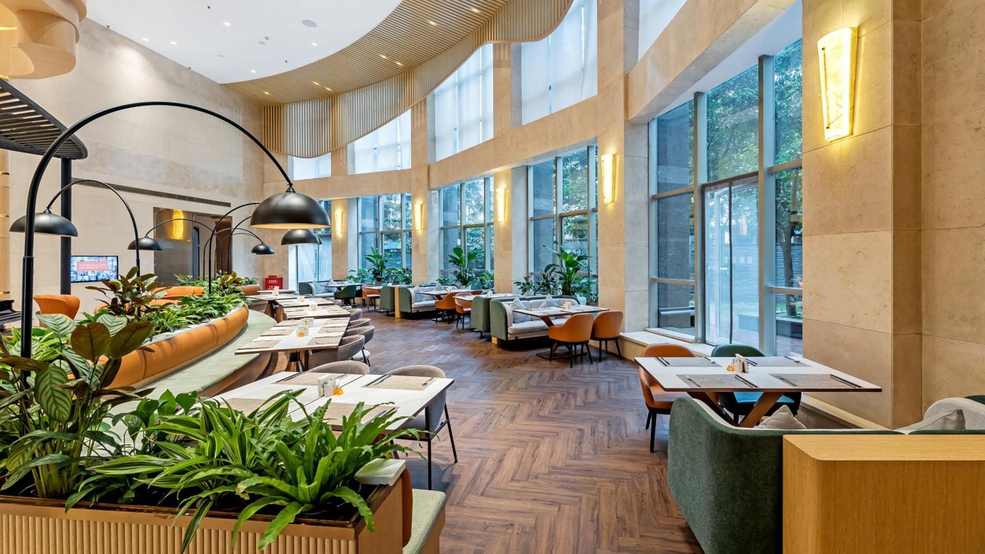 Holiday Inn Chongqing Guanyinqiao By Ihg Exterior photo